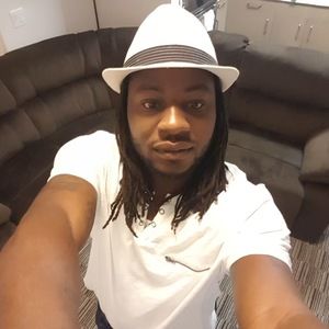 Meet your Posher, Dennis